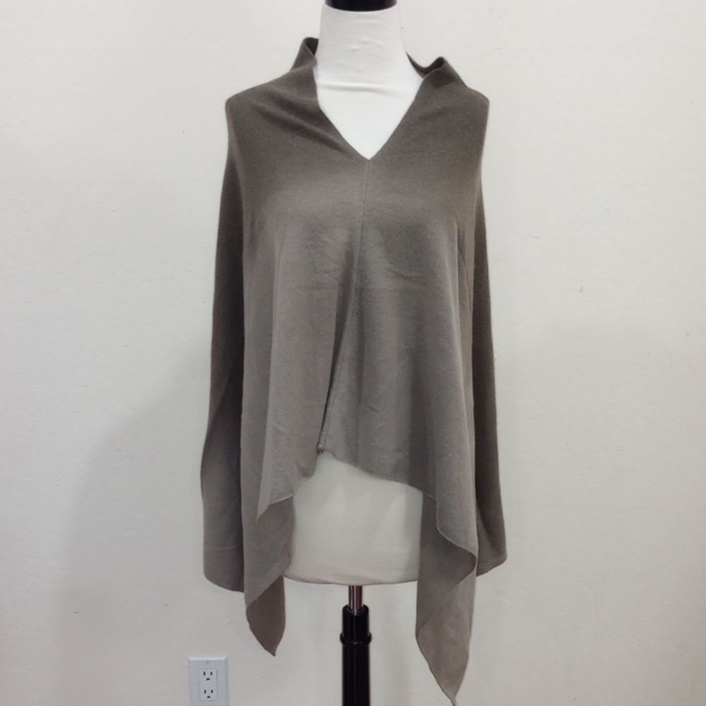 Billie Edgemont Green Ombre Poncho, OS - New!